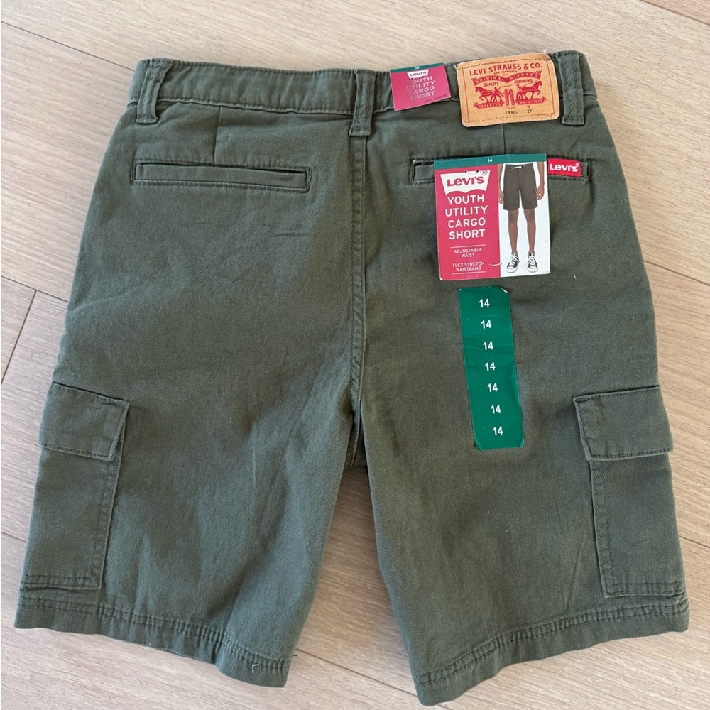Levi's Youth Boys Utility Cargo Shorts- Size 14, Waist 27, NWT - Picture 2 of 6